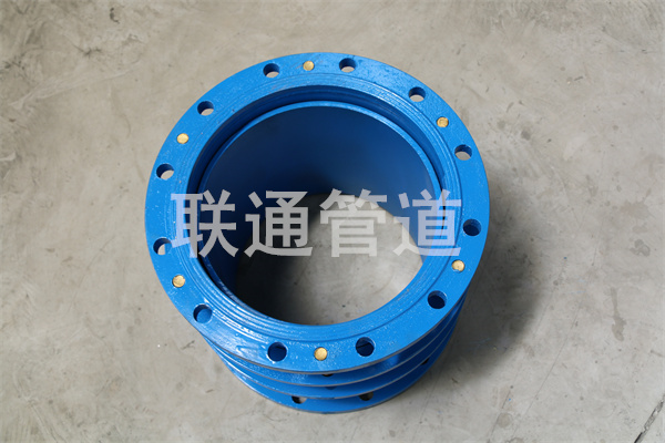 ���������s���^