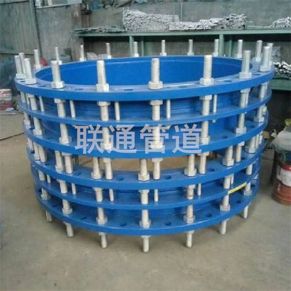 ���������s���^