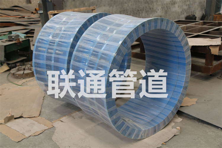 �ܵ���s��