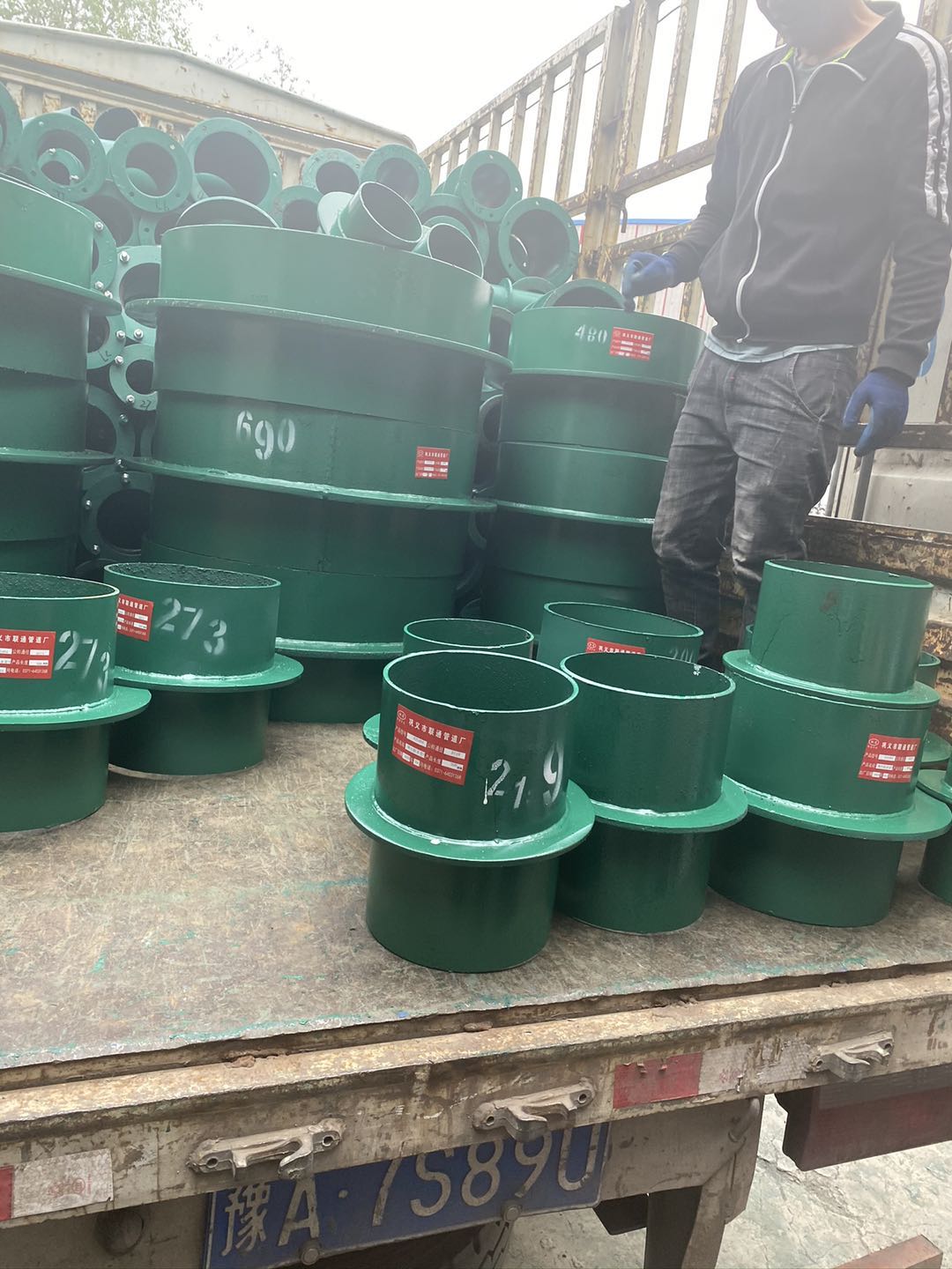 ���Է�ˮ�׹��m���ڹܵ�����̎���g���޻�ܵ����b���ژ�(g��u)(��)��